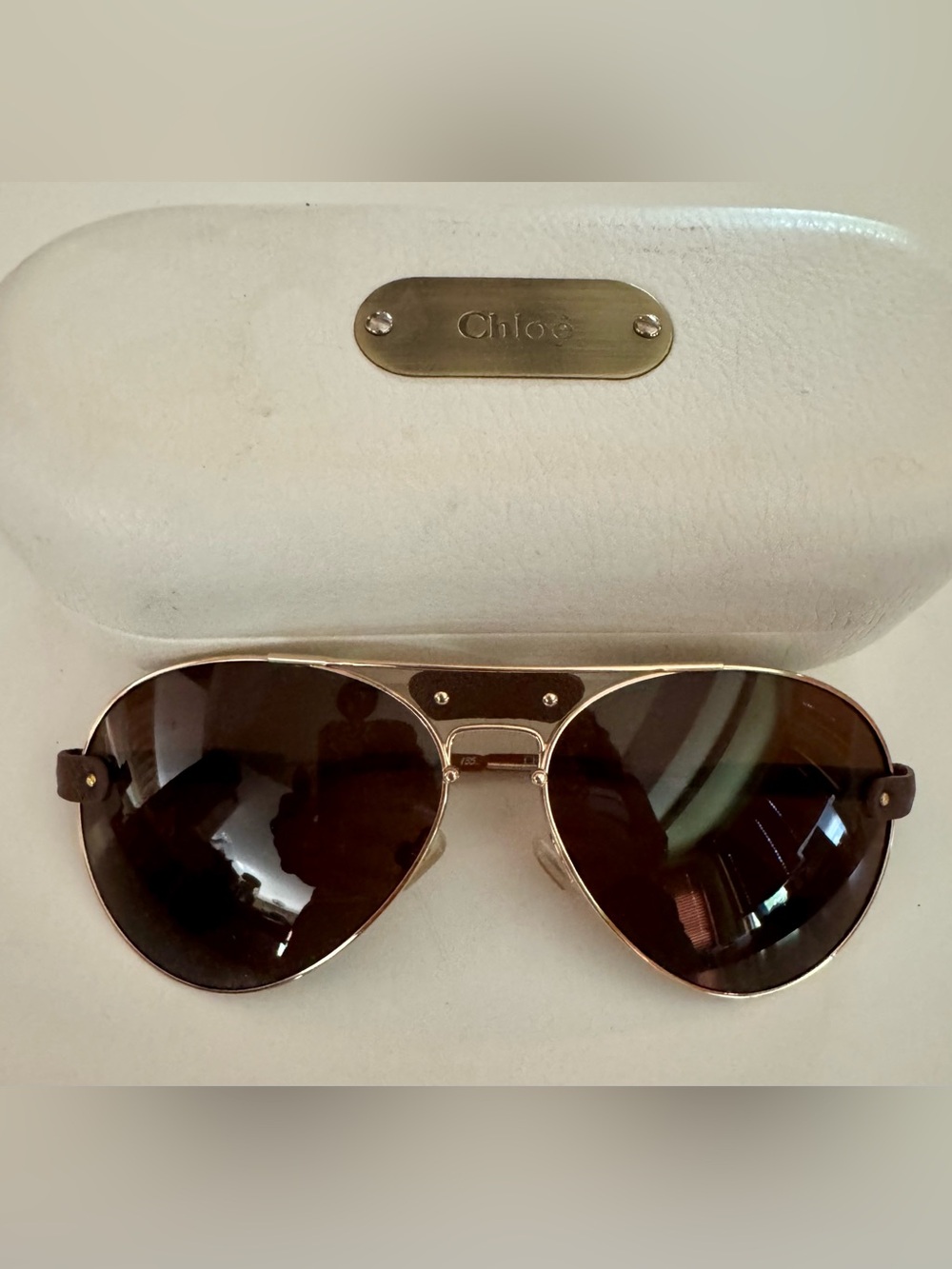Chloe Aviator 1990s Brown and Gold Vintage Embossed Logo Leather Tag